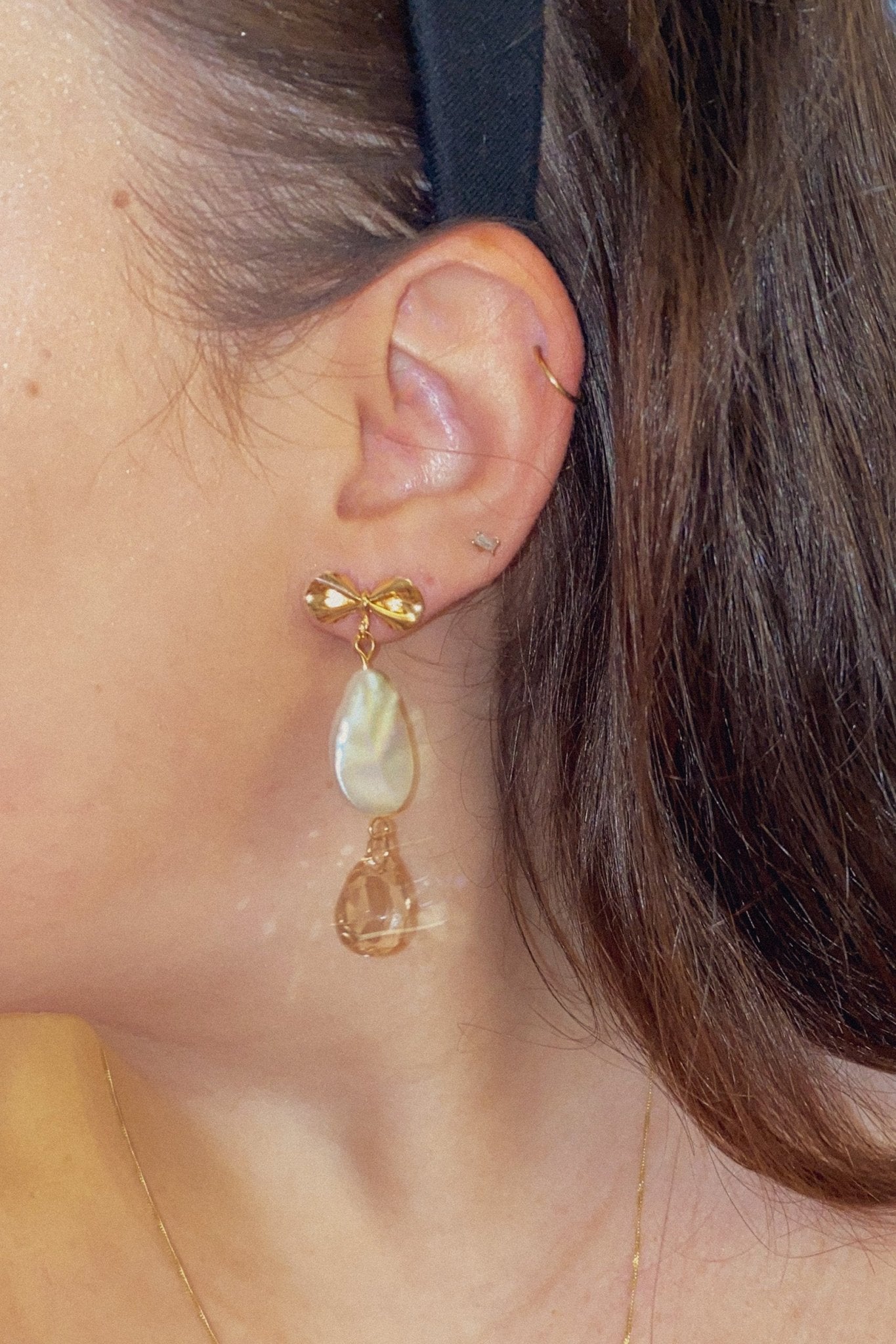 Flo Earrings – statement pearl drop wedding earrings