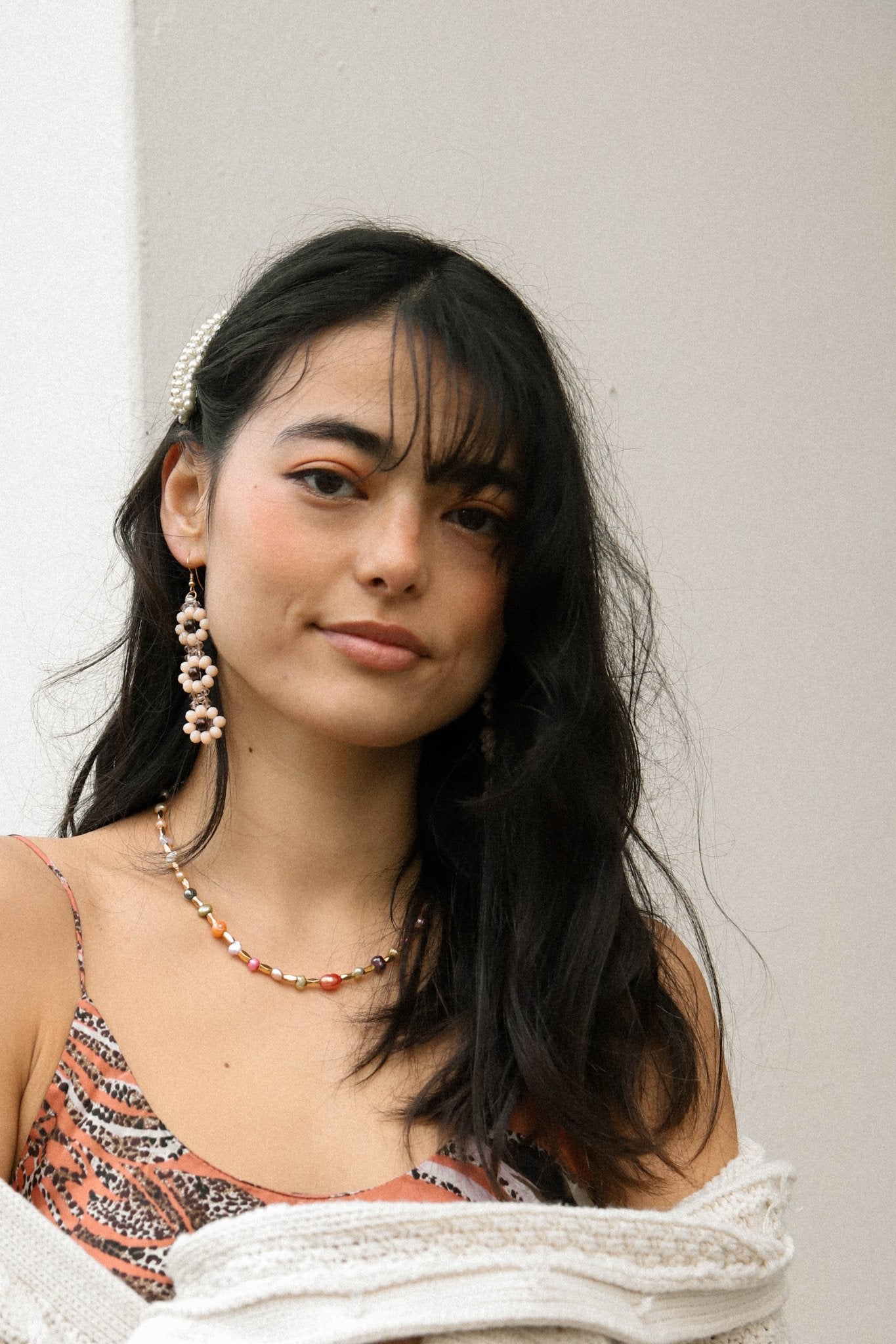 “Marguerite II Earrings – peach glass rondelle and brown pearl beaded floral hoops in gold”