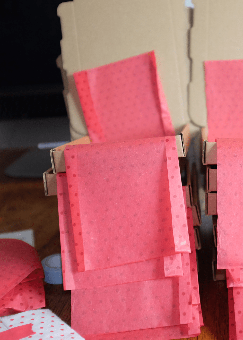 Letting Go to Begin Again: What the Sample Sale Taught Me - blóma!