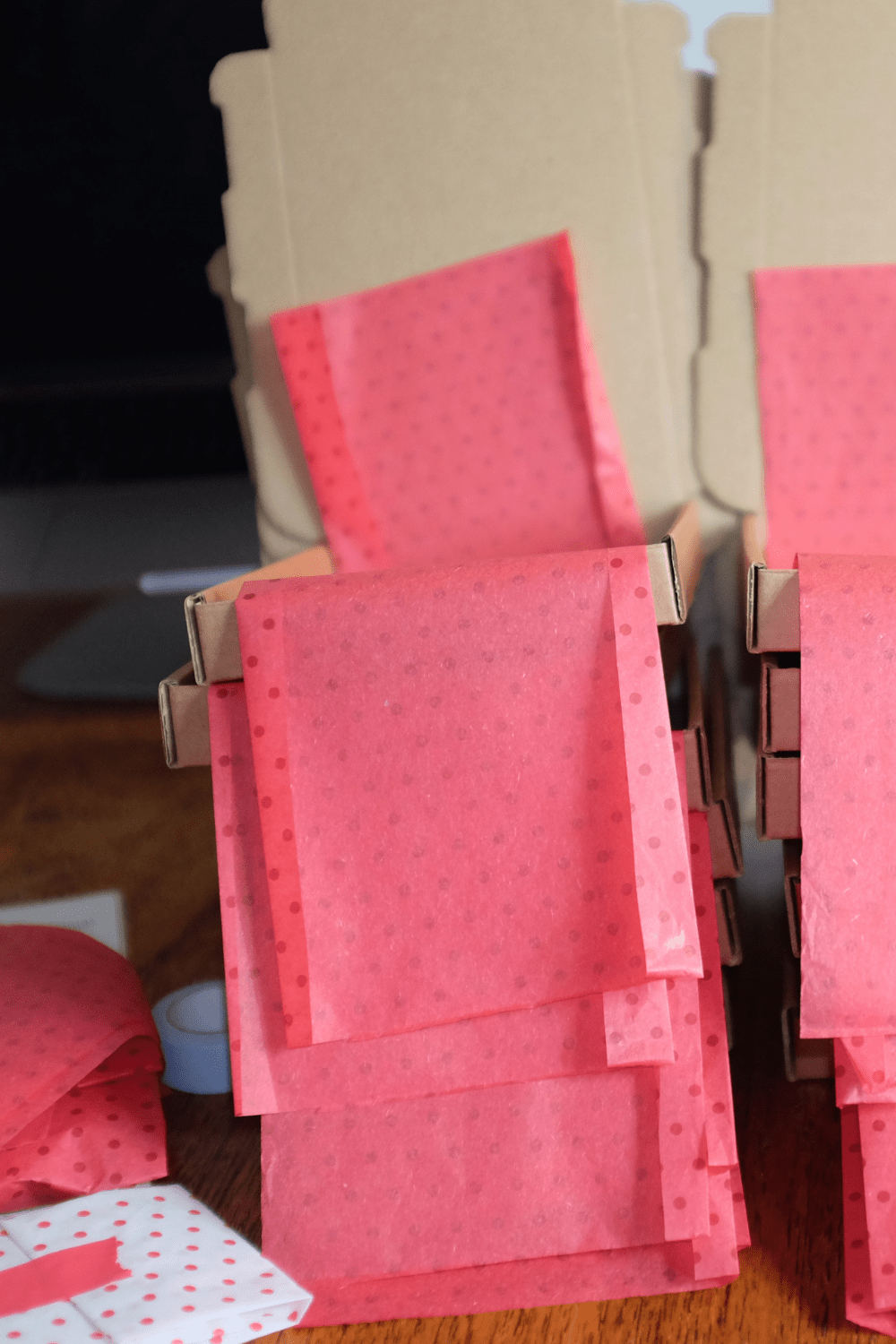 Letting Go to Begin Again: What the Sample Sale Taught Me - blóma!