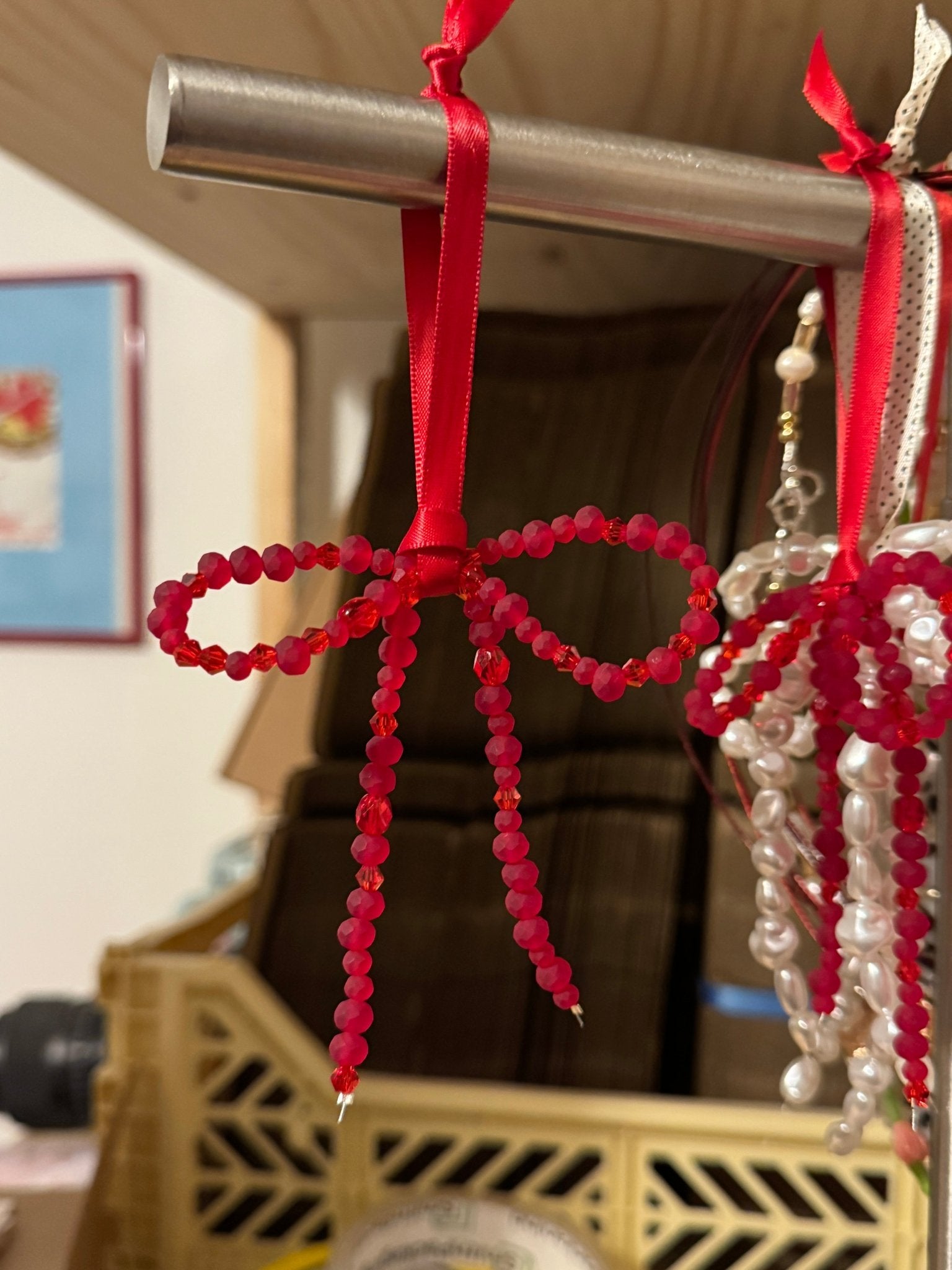 Beaded Bow Decoration - blóma!Red beads / Red Ribbonblóma!Red beads / Red Ribbon