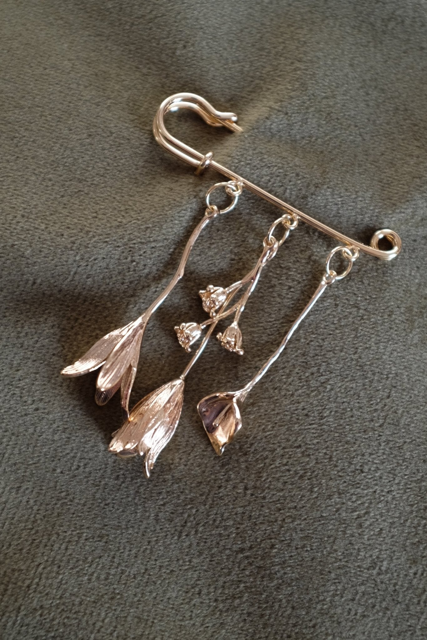 Flower stem broach - blóma!Goldblóma!BroachGold