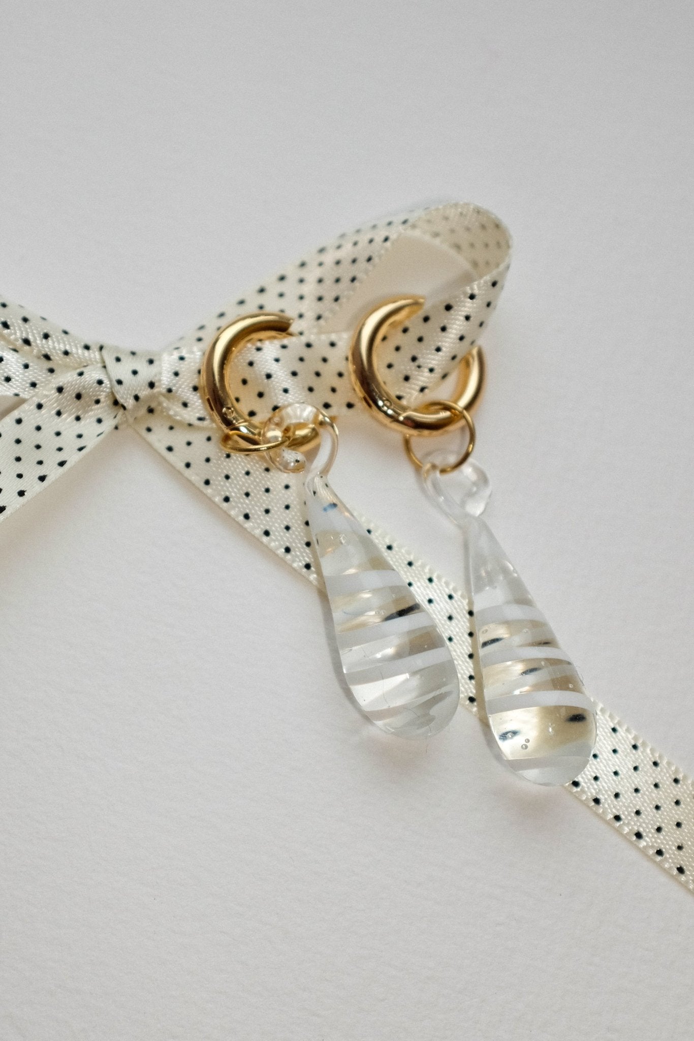 Meringue Drop Glass Pendant Hoop Earrings - blóma!Pink/Whiteblóma!EarringsPink/White