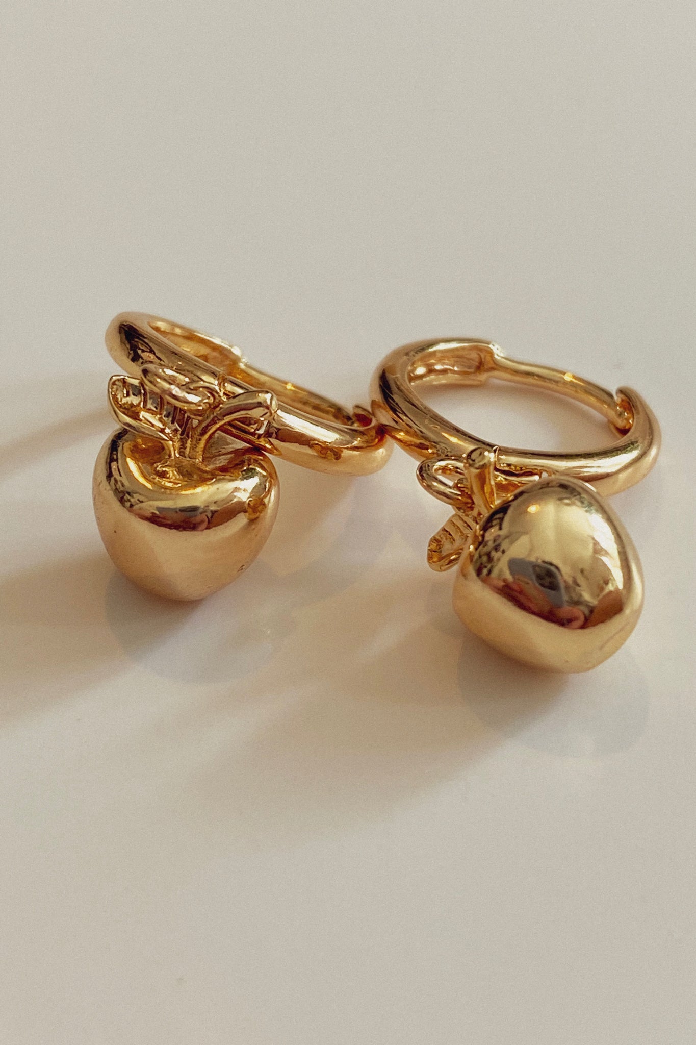 Charm Mini Hoops - blóma!Appleblóma!EarringsApple
